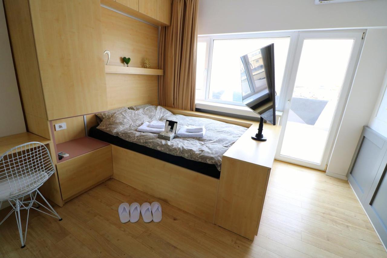 Deluxe Studio Old Center Panoramic View Terrace Apartment Bukares Bagian luar foto