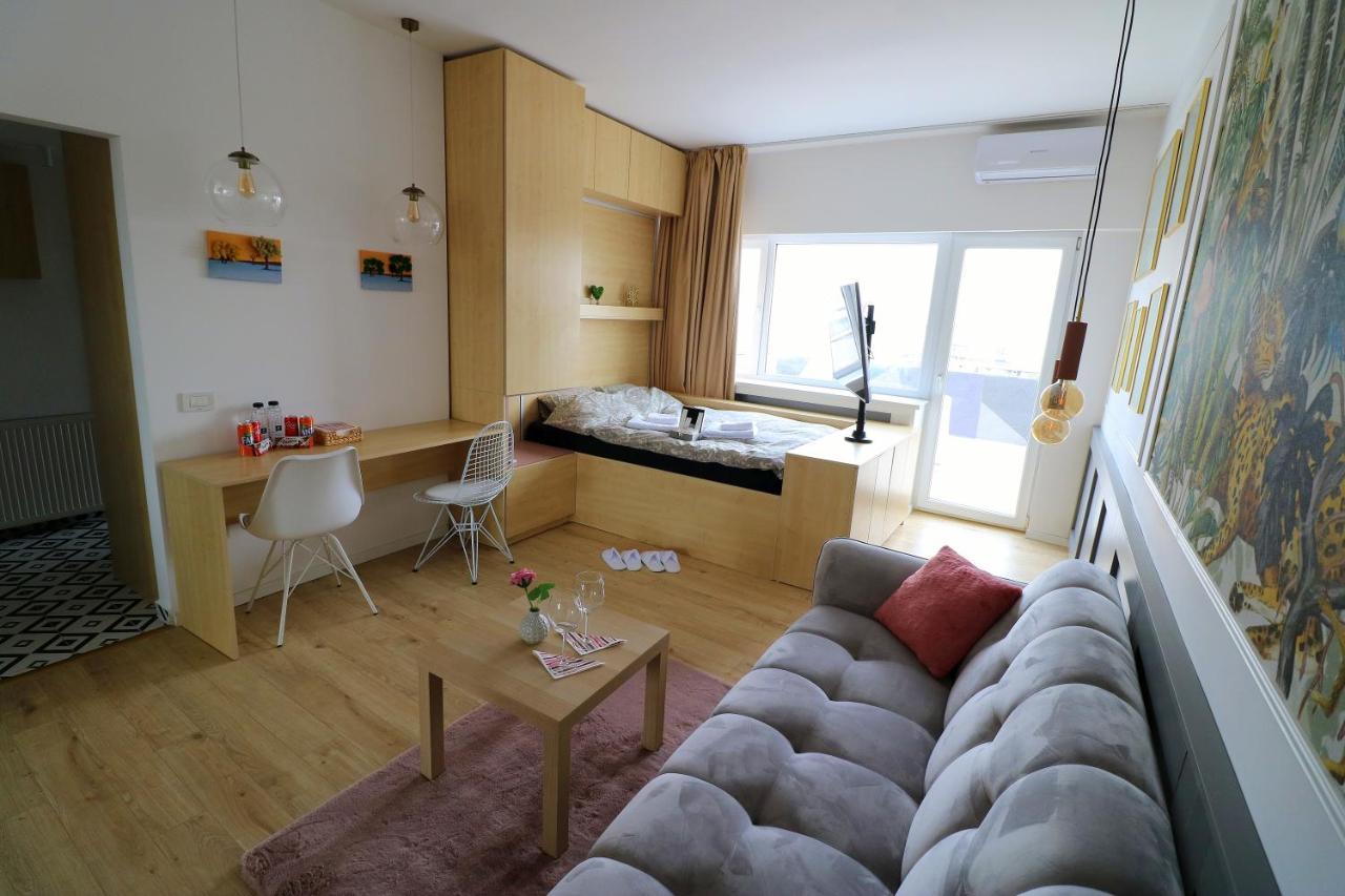 Deluxe Studio Old Center Panoramic View Terrace Apartment Bukares Bagian luar foto